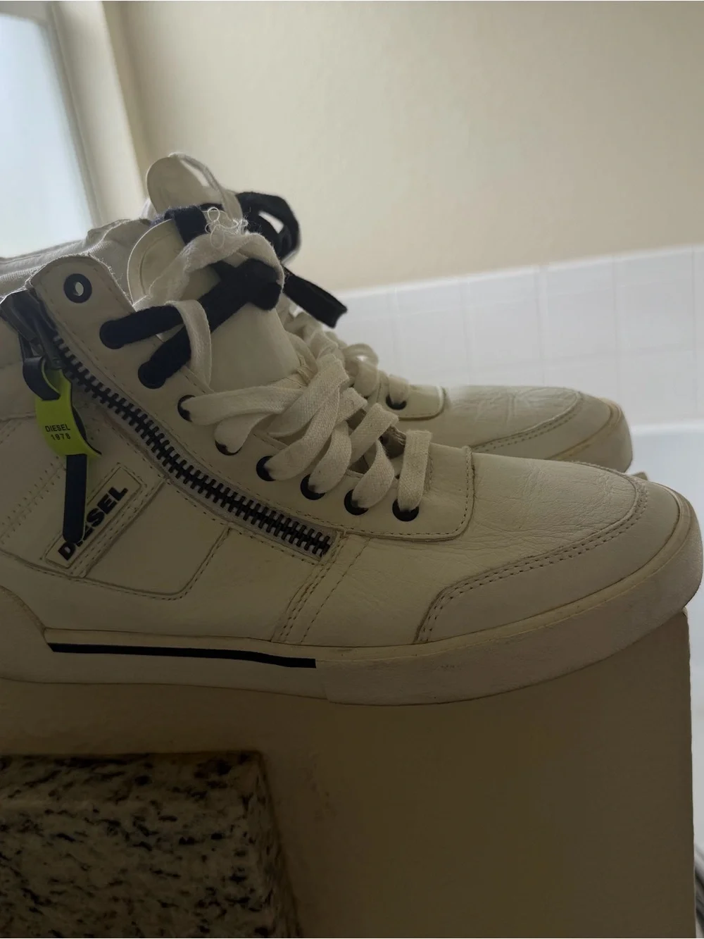 Diesel White High-Top Sneakers with Black Laces and Neon Accent
